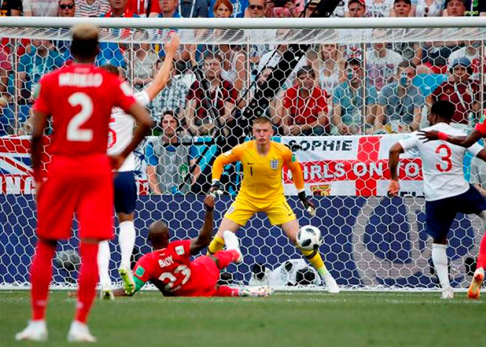 Panama-first-goal