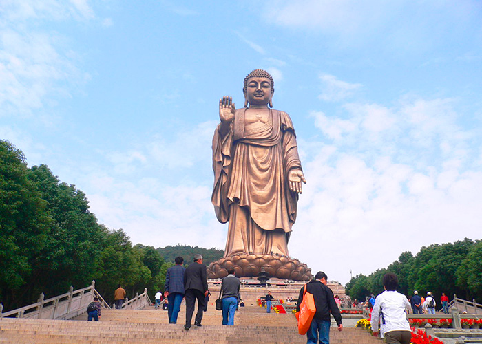 Grand Buddha at Lingshan